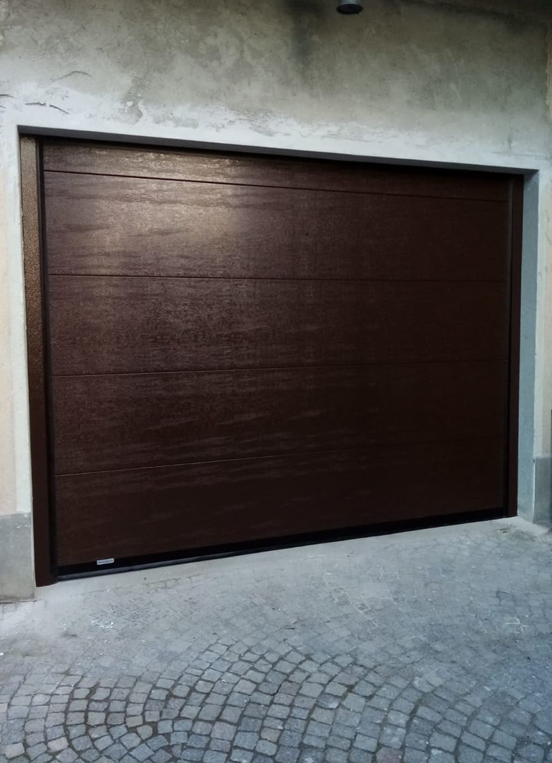 Porta garage Serramenti Valceresio